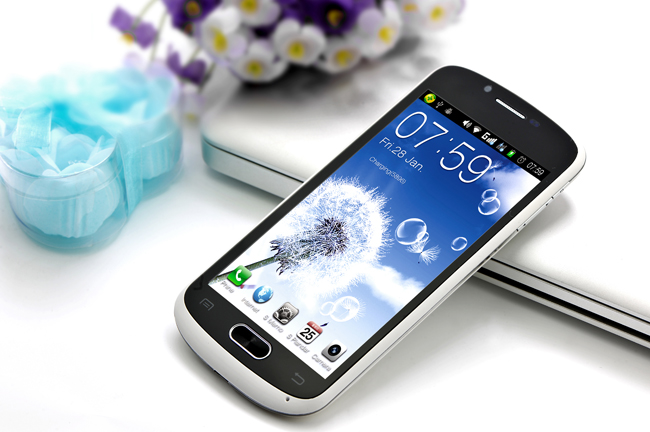 CUBOT A8809 Smart Phone 4.7 Inch IPS QHD Screen Android 4.0 MTK6577 3G GPS 8.0MP Camera- White