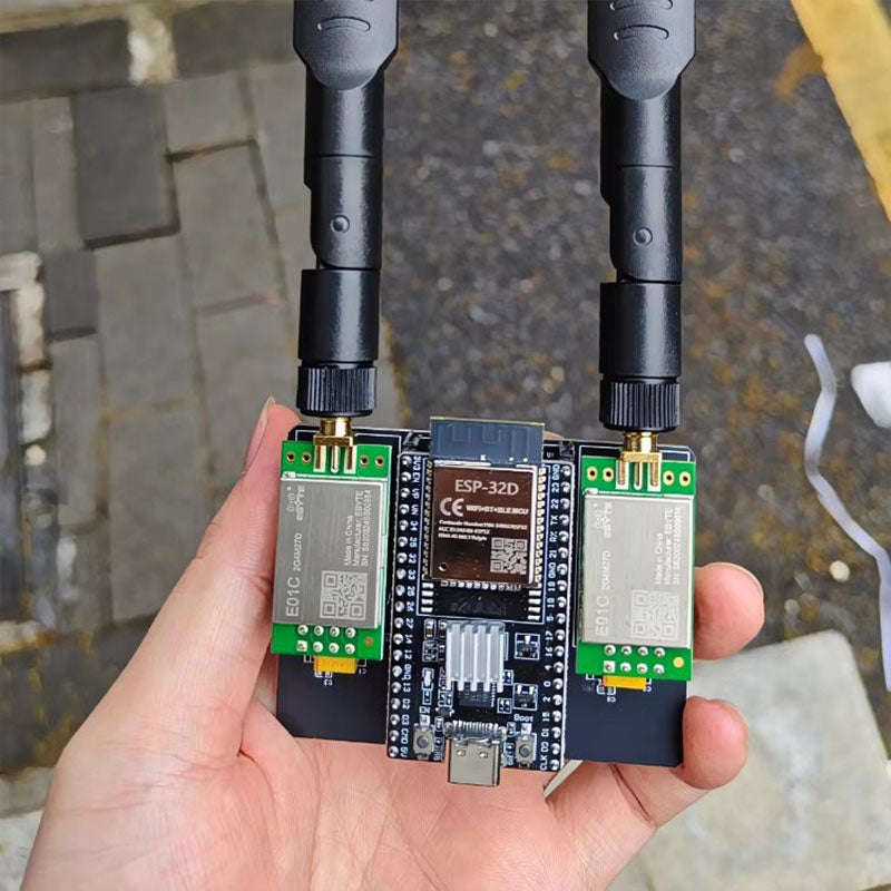 ESP32 DevKitC NRF24L01 PA LNA 2.4GHz Wireless Module Bluetooth Development Board with 8dBi High Gain Antennas