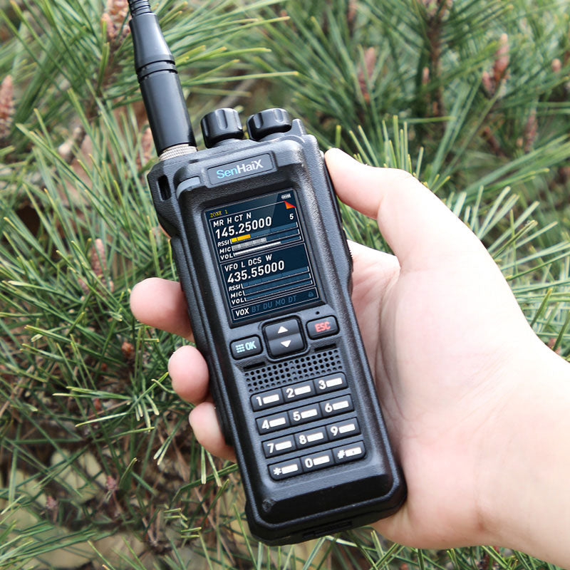 HamGeek Volcanic Black GT-12 10W Multi-band Handheld Walkie Talkie 2-Inch LED Color Screen Built-in Bluetooth Support FM/AM/UHF/VHF