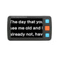 YS011 4-32X 5.0 Inch Portable Digital Magnifier for Senior Citizens and Visually Impaired Persons