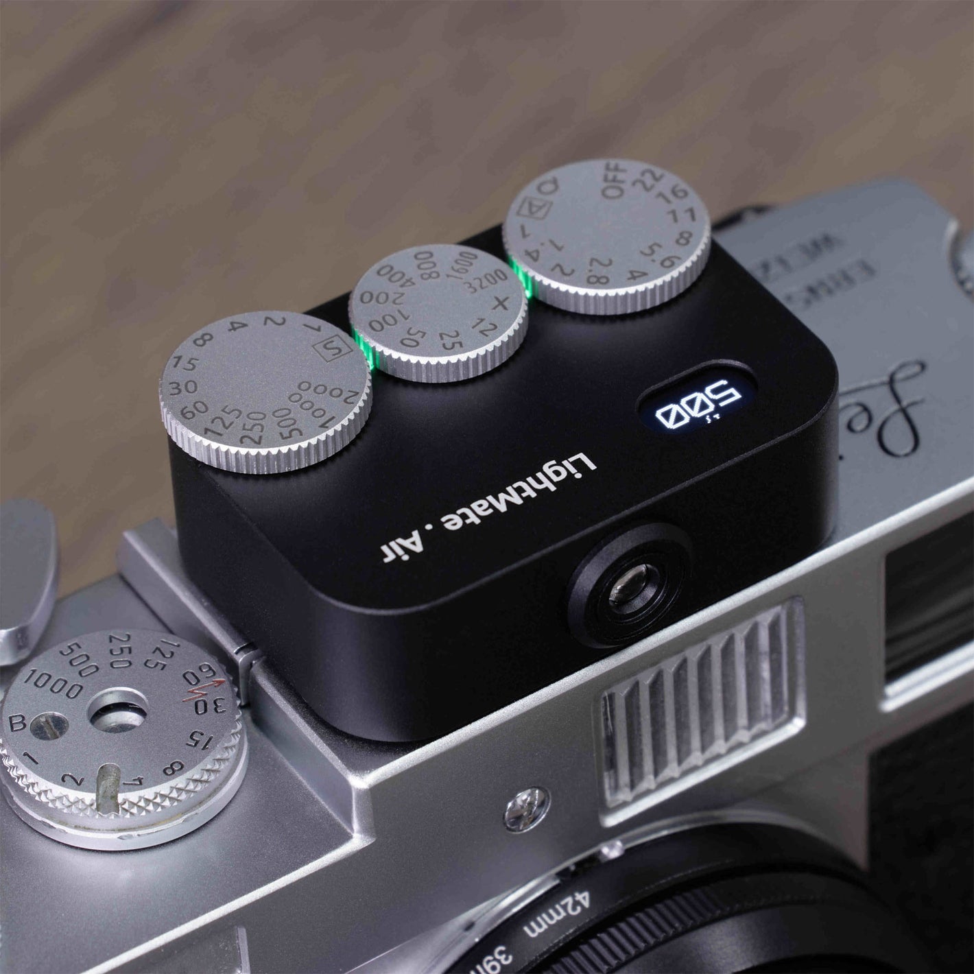 LightMate AirPro 35° Digital Exposure Meter Light Meter (Metal Black and Silver) for Film Cameras