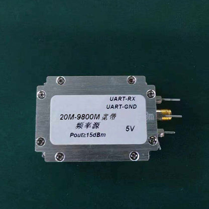 20M-10G Wideband Frequency Source Generator Signal Source with Built-in Clock &amp; Output ≥15dBm