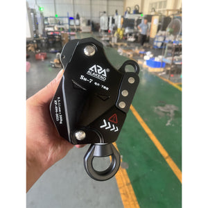 Black SU-7 Electric Descent Device Lift Retarder 10-200KG Load Capacity Electric Lifting Descender for 9-11mm Ropes