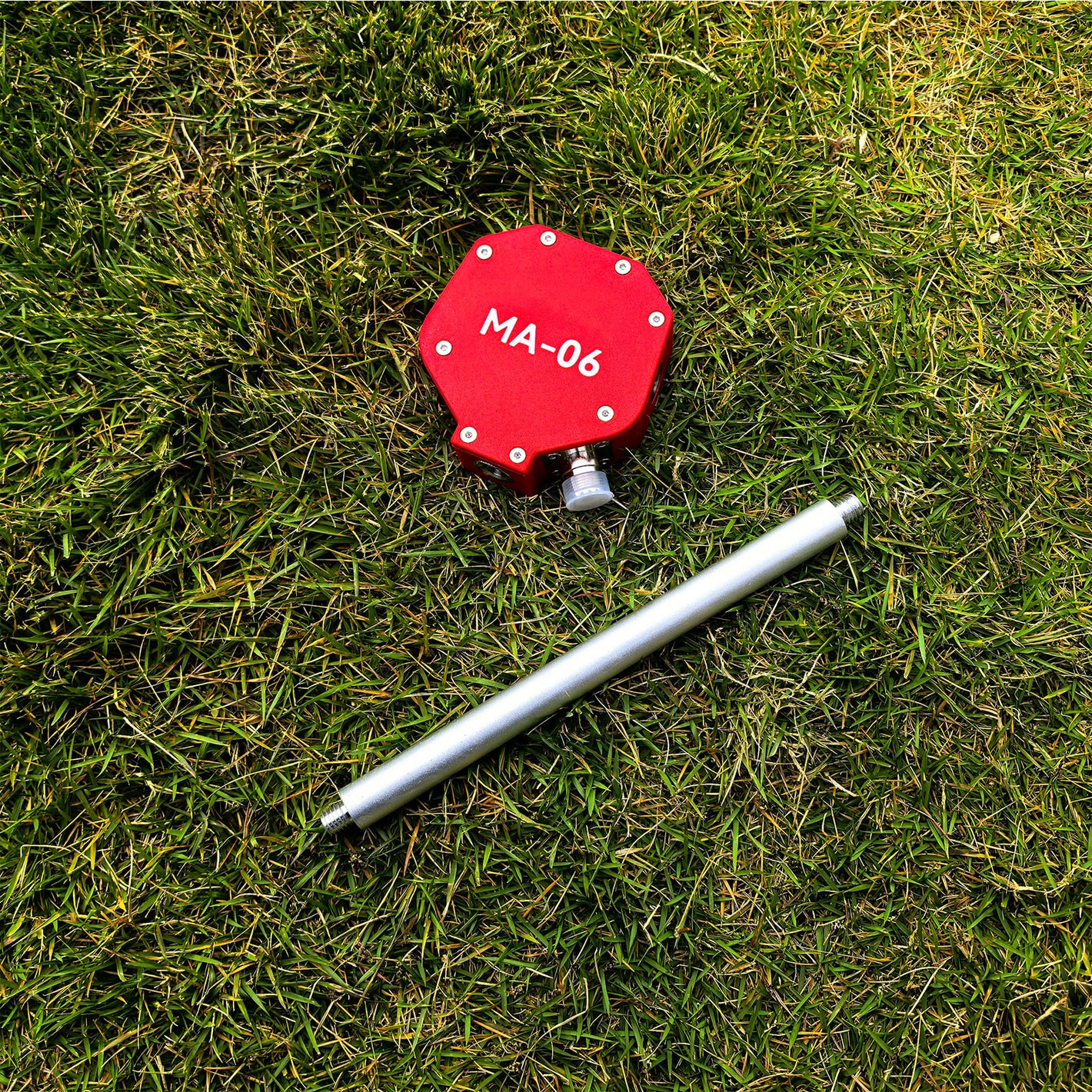 HamGeek Red MA-06 100W Positive V + Horizontal Shortwave Telescopic Antenna Base Built-in 1:1 Balun with 20cm Extension Rod