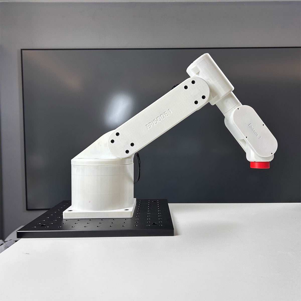 Assembled White Desktop 6-Axis Mechanical Arm Large Model Embodied Intelligence Robotic Arm Compatible with Lerobot