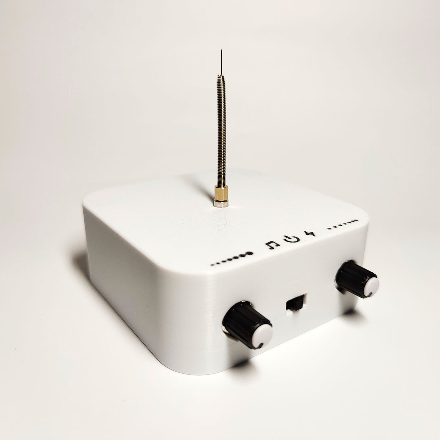 Dual Mode Music Tesla Coil Arc Plasma with Hard Steel or Spring Steel Discharge Needle - Artificial Lightning