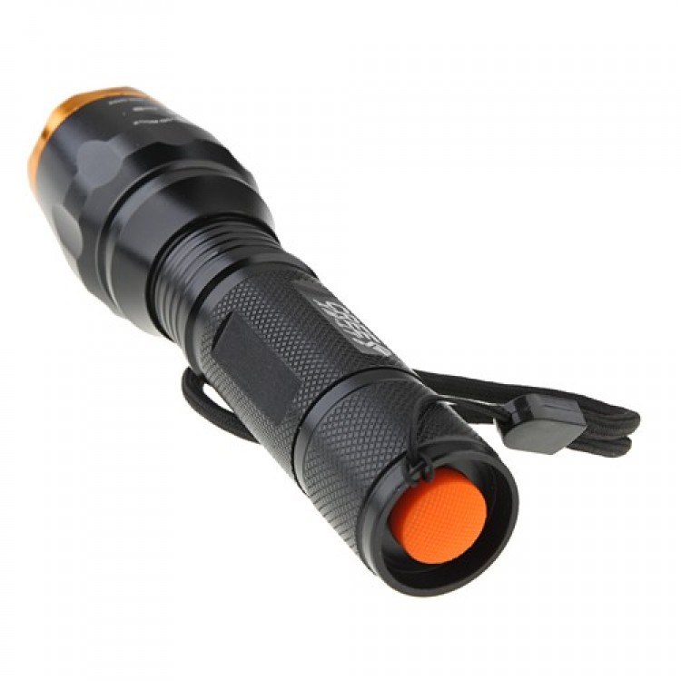 Pointed Stainless Steel Head Zoom Flashlight 1600 Lumens Black and Gold