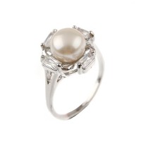 Elegant Pearl Rhinestone Decor Ring Jewelry