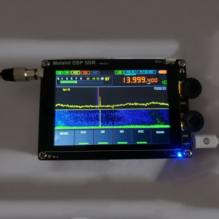 Malahit dsp sdr v3. Радиоприемник малахит dsp 3. Малахит dsp sdr радио. Malahit dsp sdr v3. Malahit-dsp sdr radio.
