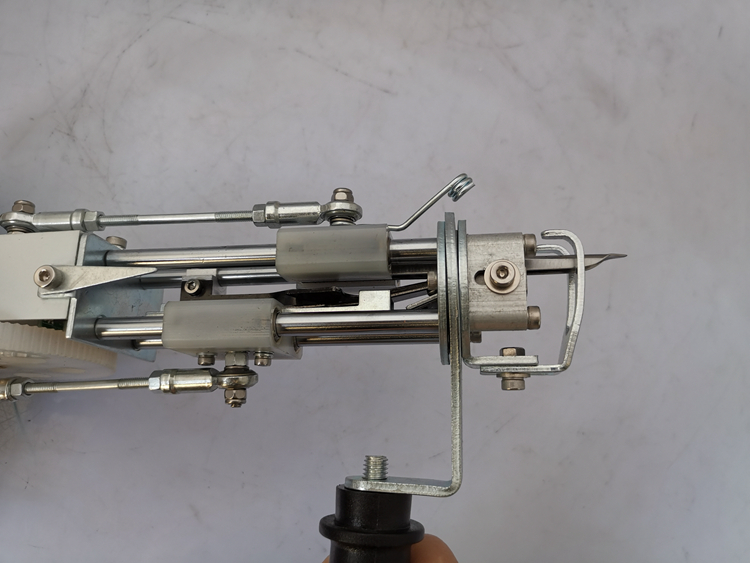 TD-01 100-240V Tufting Machine Electric Rug Tufting Gun Carpet Tufting